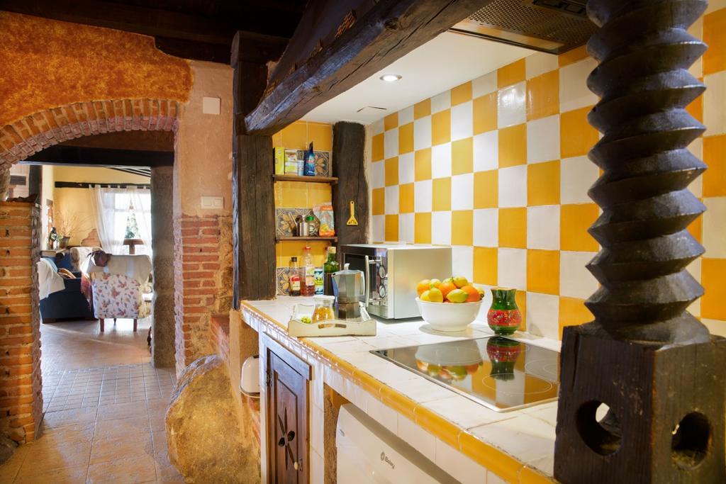 Casa Rural La Casa Del Bosque Navaconcejo Buitenkant foto